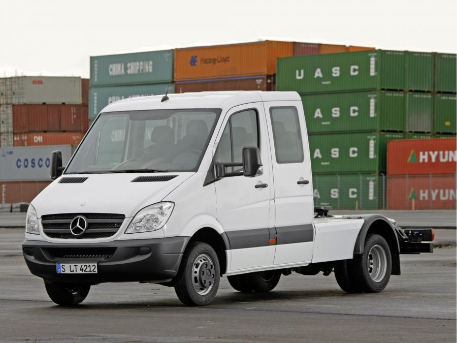  Mercedes-Benz Sprinter Double Cab Tractor 2006 года  (фото 1 из 5)